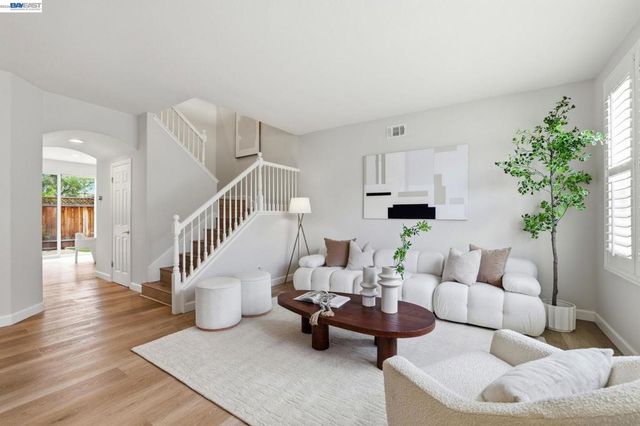 2740 Dresser Ct, Campbell, CA 95008