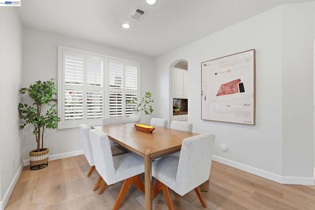 2740 Dresser Ct, Campbell, CA 95008