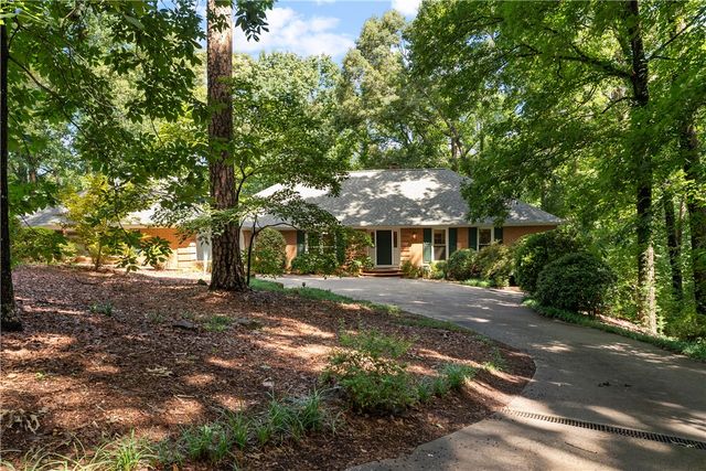 1210 Cane Creek Drive, Seneca, SC 29672