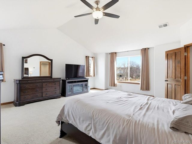 502 Peregrine Cir, Longmont, CO 80504