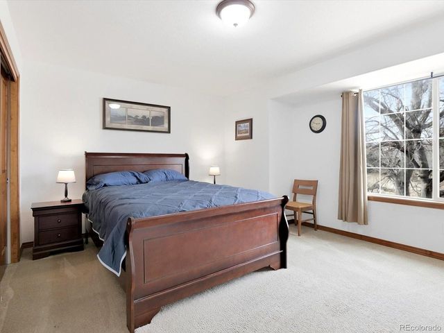 502 Peregrine Cir, Longmont, CO 80504