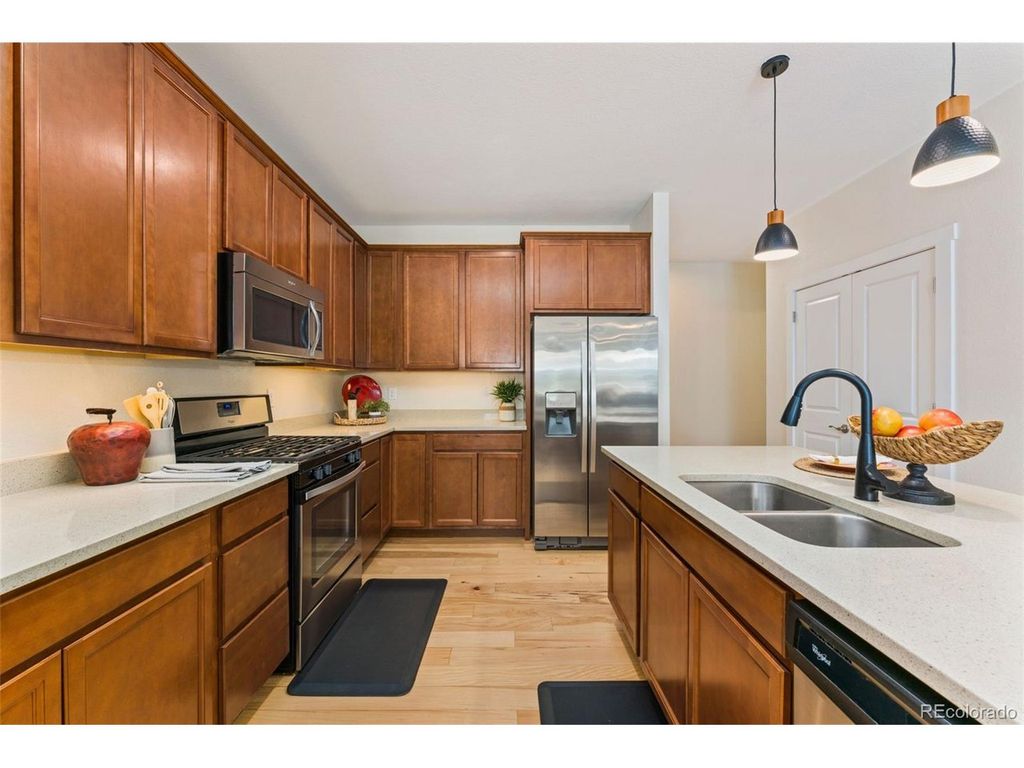 671 Robert St, Longmont, CO 80503