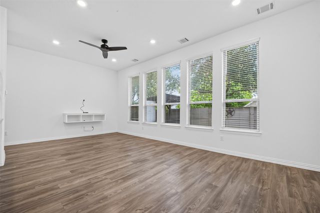4743 Glen Isle Drive, Houston, TX 77009