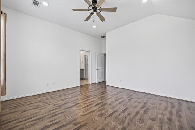 4743 Glen Isle Drive, Houston, TX 77009