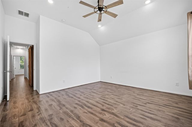 4743 Glen Isle Drive, Houston, TX 77009