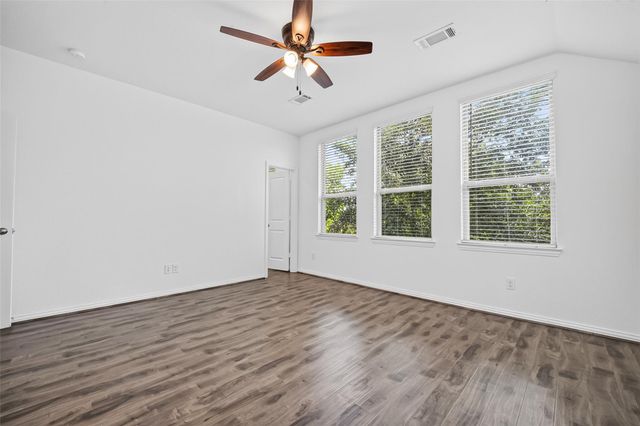 4743 Glen Isle Drive, Houston, TX 77009