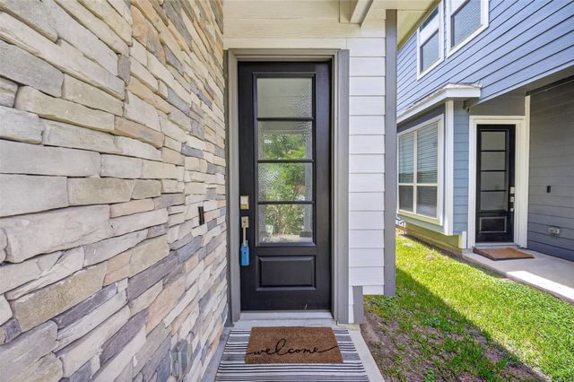 4743 Glen Isle Drive, Houston, TX 77009