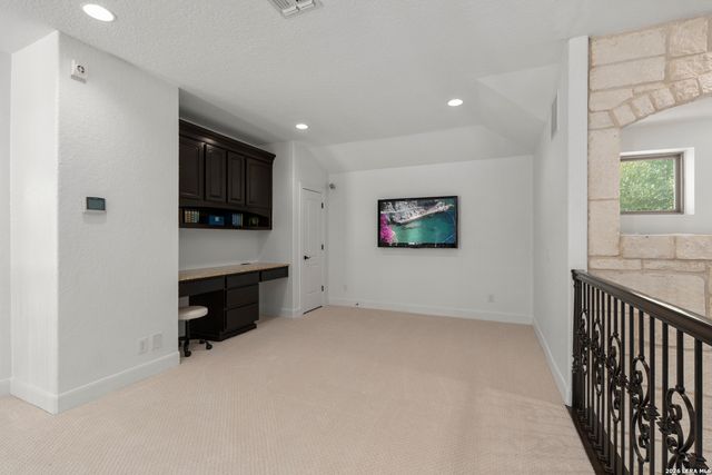 3002 Elm Creek Pl, San Antonio, TX 78230