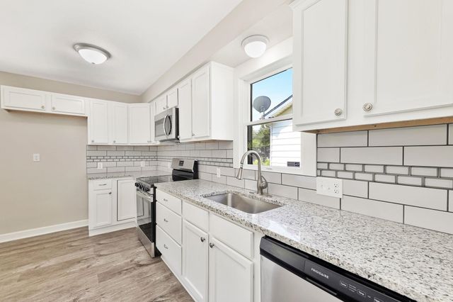 301 W 34th St S, Wichita, KS 67217