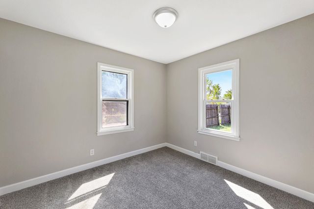 301 W 34th St S, Wichita, KS 67217