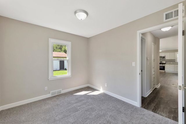 301 W 34th St S, Wichita, KS 67217