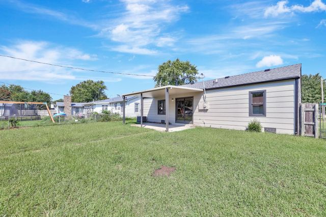 301 W 34th St S, Wichita, KS 67217