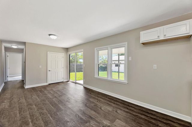 301 W 34th St S, Wichita, KS 67217