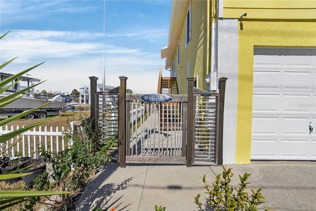 6331 LONNIE LEE LANE, Hudson, FL 34667