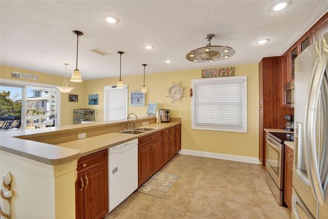 6331 LONNIE LEE LANE, Hudson, FL 34667