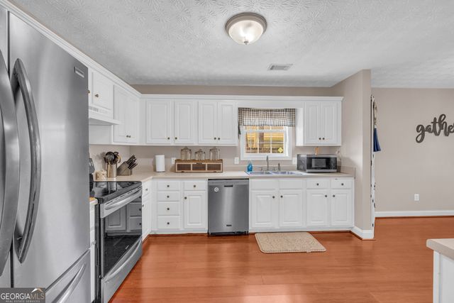 704 Academy Woods Drive, Jefferson, GA 30549