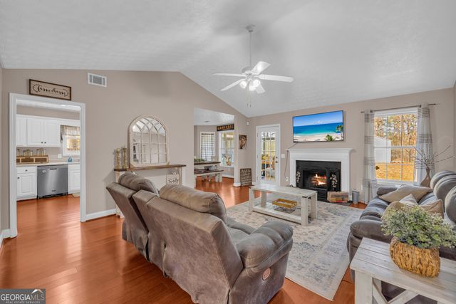 704 Academy Woods Drive, Jefferson, GA 30549