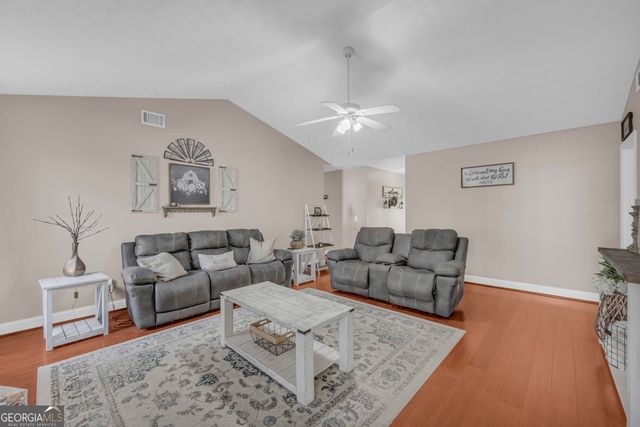 704 Academy Woods Drive, Jefferson, GA 30549