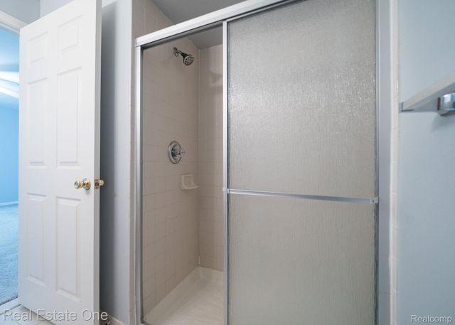 44770 Marigold Drive, Sterling Heights, MI 48314