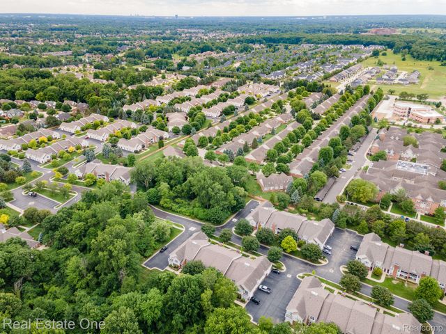 44770 Marigold Drive, Sterling Heights, MI 48314