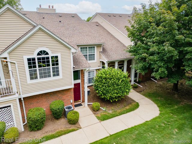 44770 Marigold Drive, Sterling Heights, MI 48314