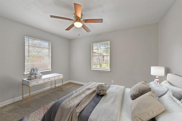 2803 22nd Street, Dickinson, TX 77539