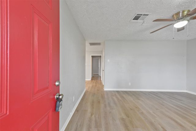 2803 22nd Street, Dickinson, TX 77539