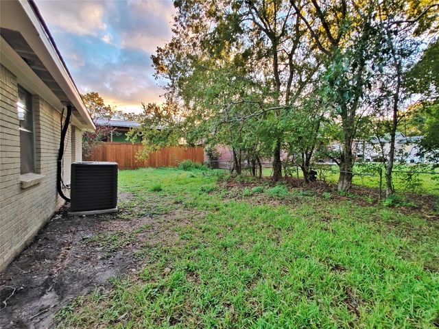 2803 22nd Street, Dickinson, TX 77539