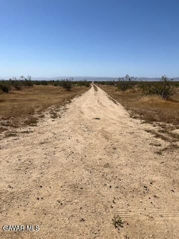 87th West & Felsite Avenue, Rosamond, CA 93560