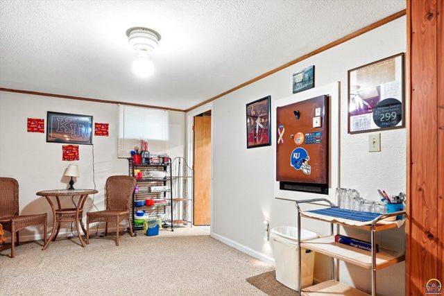 4941 NW Haven RD, Topeka, KS 66617