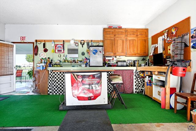 4941 NW Haven RD, Topeka, KS 66617