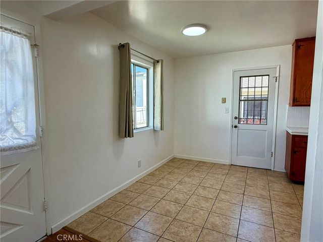 1018 W 3rd Street 2, Azusa, CA 91702