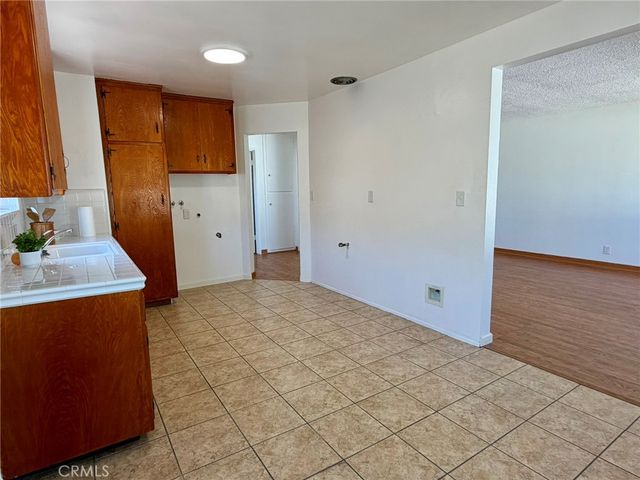 1018 W 3rd Street 2, Azusa, CA 91702