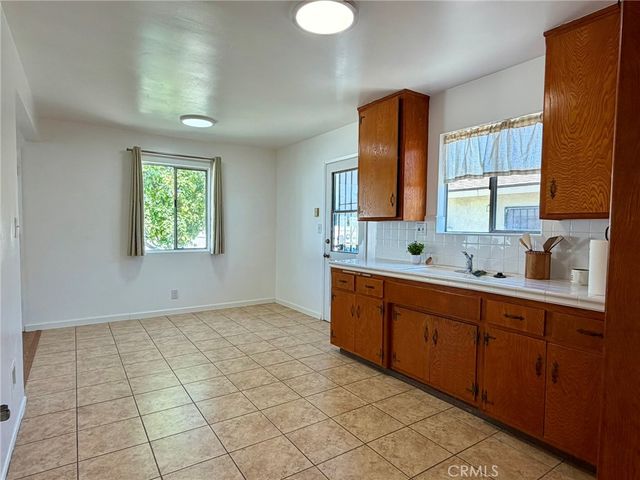 1018 W 3rd Street 2, Azusa, CA 91702