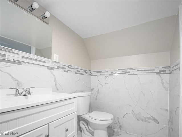 111 Ohltown Road, Youngstown, OH 44515