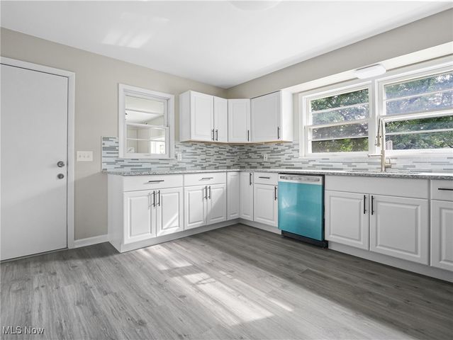 111 Ohltown Road, Youngstown, OH 44515