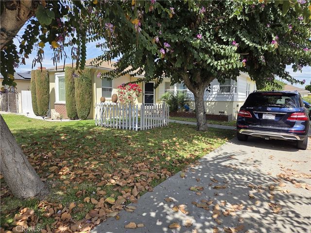 7853 Melva, Downey, CA 90242