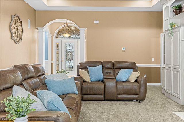 6430 Great Court Circle NW, Massillon, OH 44646