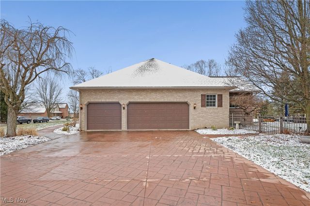 6430 Great Court Circle NW, Massillon, OH 44646