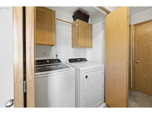 2320 Nw MEADOWS Dr, Mc Minnville, OR 97128