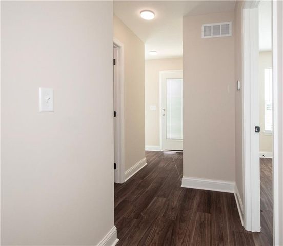 13741 Leigh Drive, Bonner Springs, KS 66012