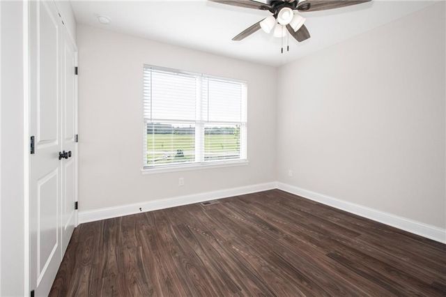 13741 Leigh Drive, Bonner Springs, KS 66012