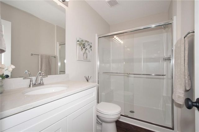 13741 Leigh Drive, Bonner Springs, KS 66012