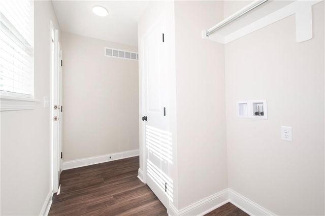 13741 Leigh Drive, Bonner Springs, KS 66012