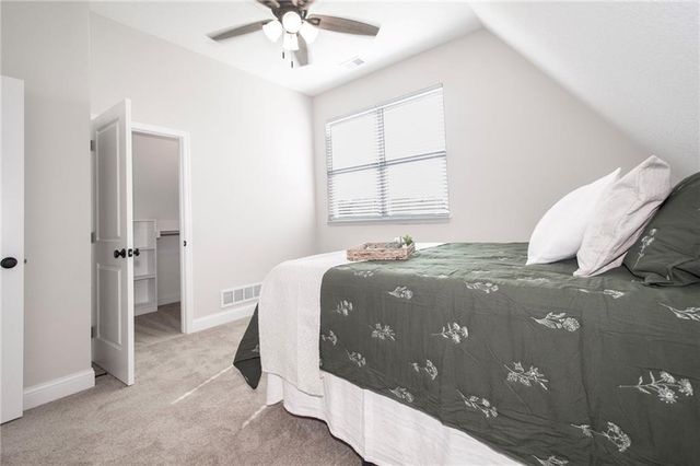 13741 Leigh Drive, Bonner Springs, KS 66012