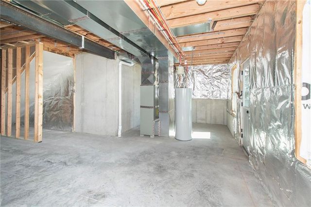 13741 Leigh Drive, Bonner Springs, KS 66012