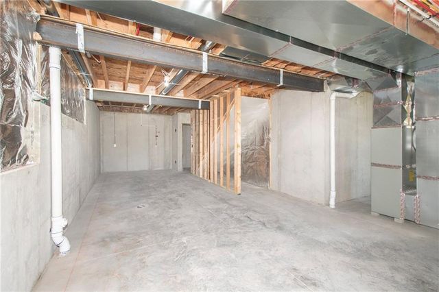 13741 Leigh Drive, Bonner Springs, KS 66012