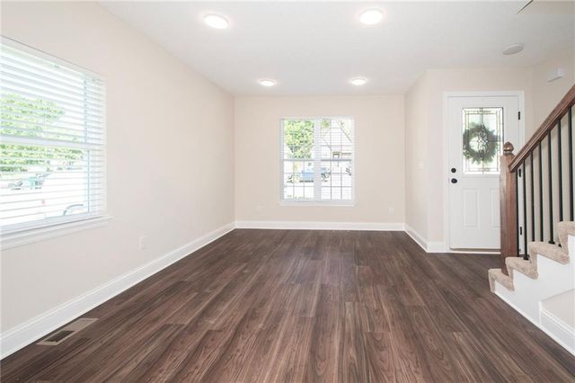 13741 Leigh Drive, Bonner Springs, KS 66012