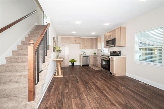 13741 Leigh Drive, Bonner Springs, KS 66012