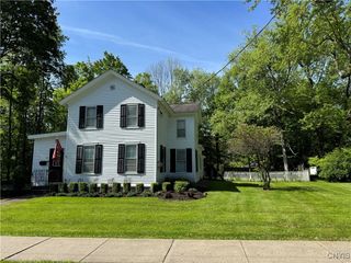 22 Hamilton Street, Hamilton, NY 13346